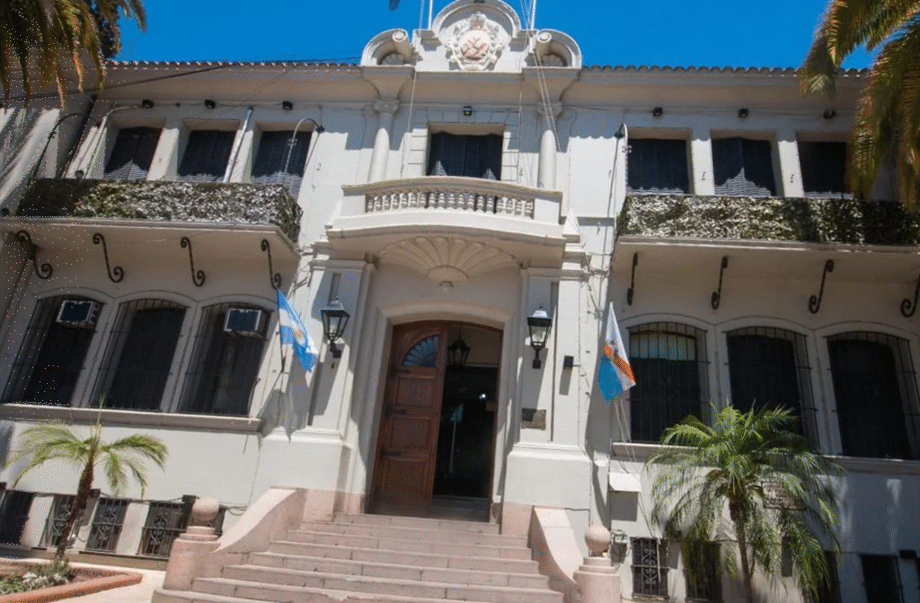 Limitación estricta del empleo público